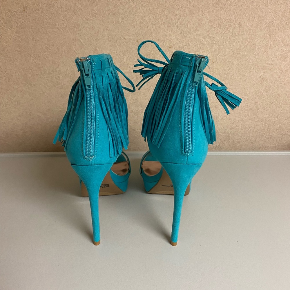 Blue heels - Picture 3 of 9